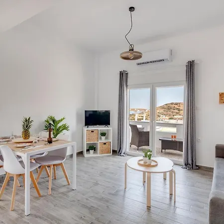 Cactus Guesthouse, συρος Kini