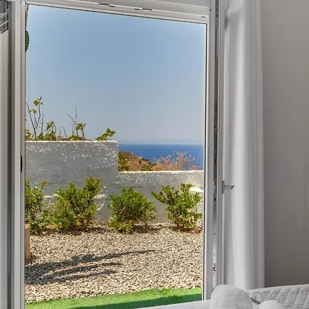 Cactus Guesthouse, συρος Kini