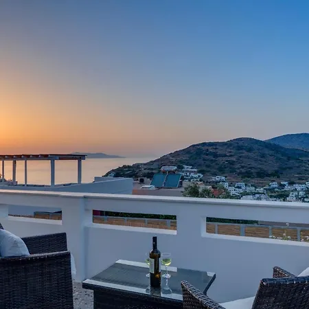 Cactus Guesthouse, συρος