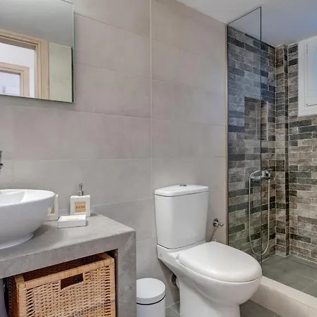 Cactus Guesthouse, συρος *