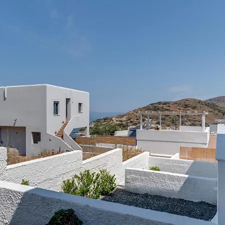 Cactus Guesthouse, συρος בית נופש *