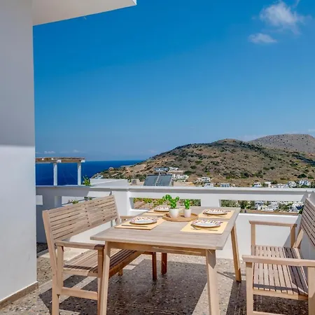 Dom wakacyjny Cactus Guesthouse, συρος