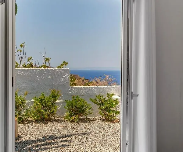 Cactus Guesthouse, συρος Kini