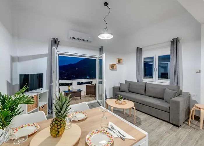 Cactus Guesthouse, συρος Ferienhaus